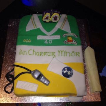 Sports jersey cake