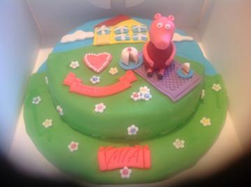 Peppa pig cake
